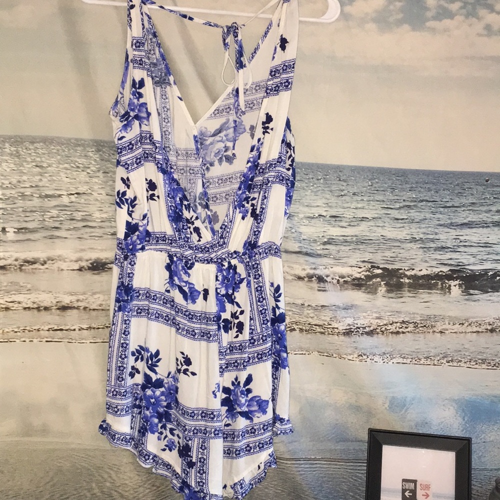 Romper - Picture 2 of 3